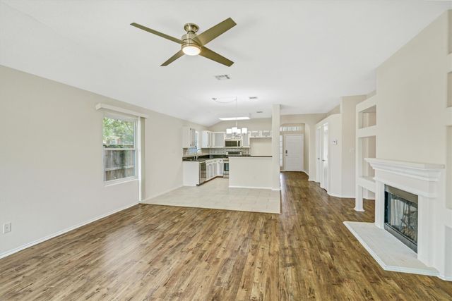 1900 Avante DR, Cedar Park, TX 78613