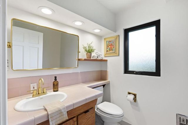 533 Riverview Drive, Capitola, CA 95010