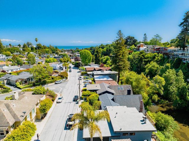 533 Riverview Drive, Capitola, CA 95010
