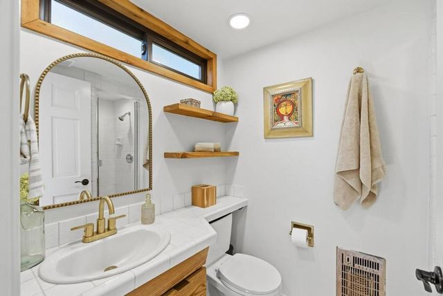 533 Riverview Drive, Capitola, CA 95010