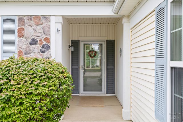 11848 Chatfield Crossing, Huntley, IL 60142