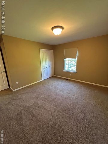 163 S Vista, Auburn Hills, MI 48326