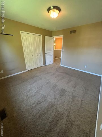 163 S Vista, Auburn Hills, MI 48326