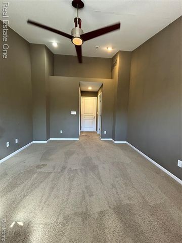 163 S Vista, Auburn Hills, MI 48326