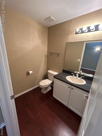 163 S Vista, Auburn Hills, MI 48326