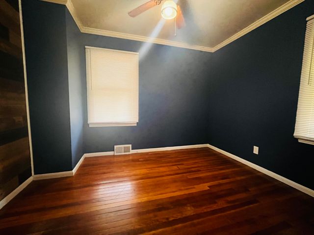 2009 Buckingham Avenue, Lincoln Park City, MI 48146