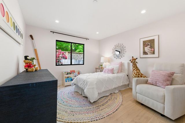 1221 Carlisle Drive, San Mateo, CA 94402