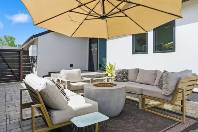 1221 Carlisle Drive, San Mateo, CA 94402