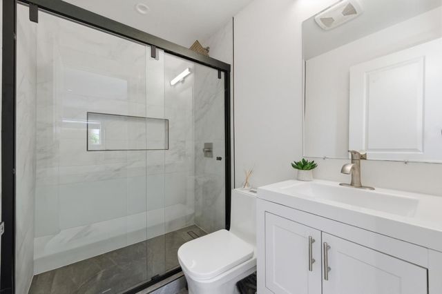 1221 Carlisle Drive, San Mateo, CA 94402