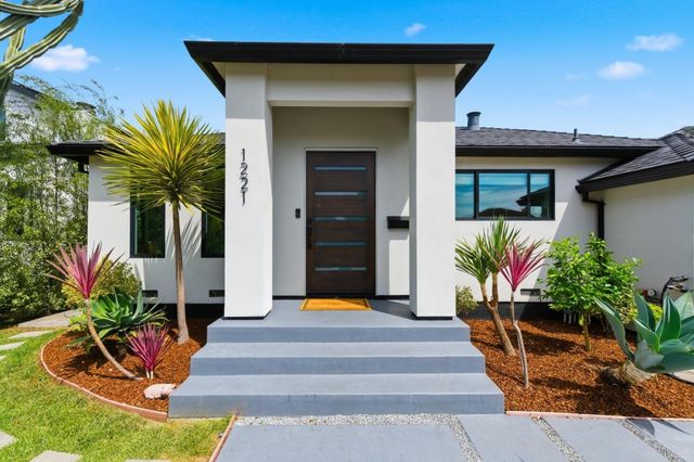 1221 Carlisle Drive, San Mateo, CA 94402