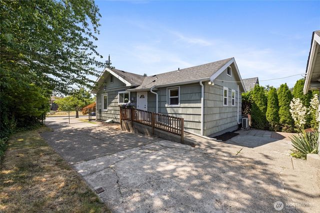 3915 N 11th Street, Tacoma, WA 98406
