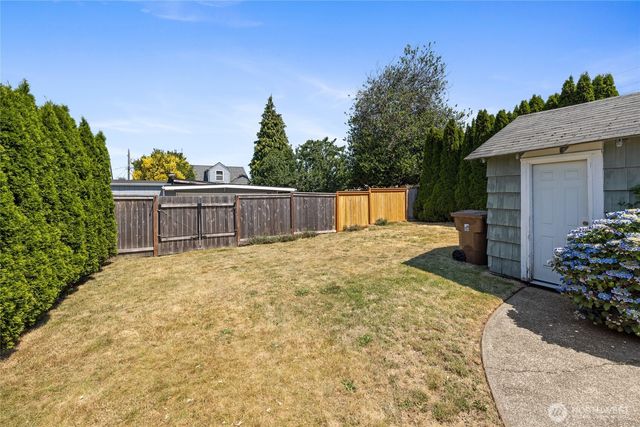 3915 N 11th Street, Tacoma, WA 98406