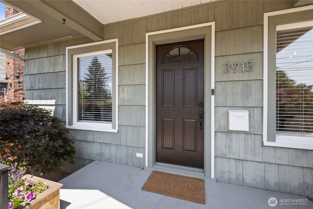 3915 N 11th Street, Tacoma, WA 98406