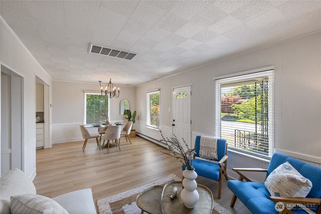 3915 N 11th Street, Tacoma, WA 98406
