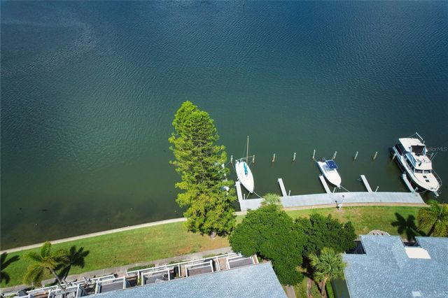 165 POMPANO DR SE, St Petersburg, FL 33705