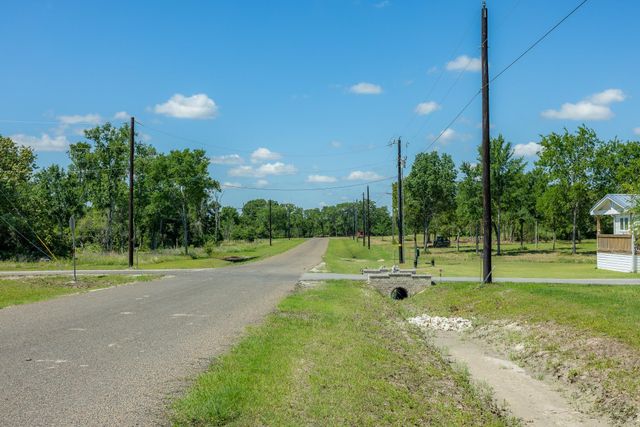 6681 Atakapan Trail, Bedias, TX 77831