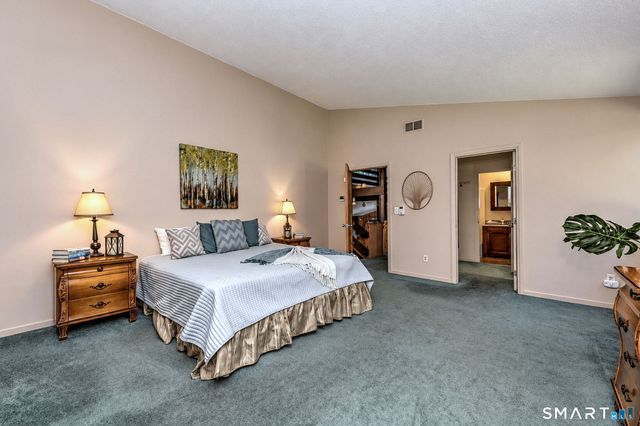 28 Nettleton Drive, Woodbridge, CT 06525