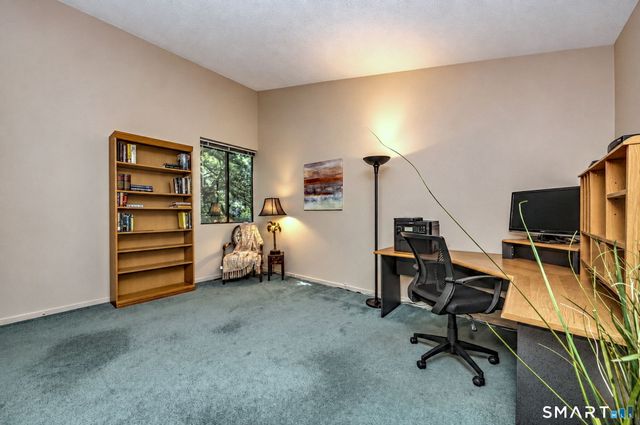 28 Nettleton Drive, Woodbridge, CT 06525