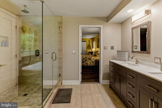412 GREENTREE RD, Sewell, NJ 08080