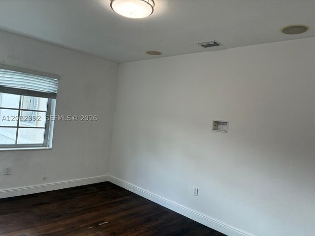 689 NE 92ST, Miami Shores, FL 33138