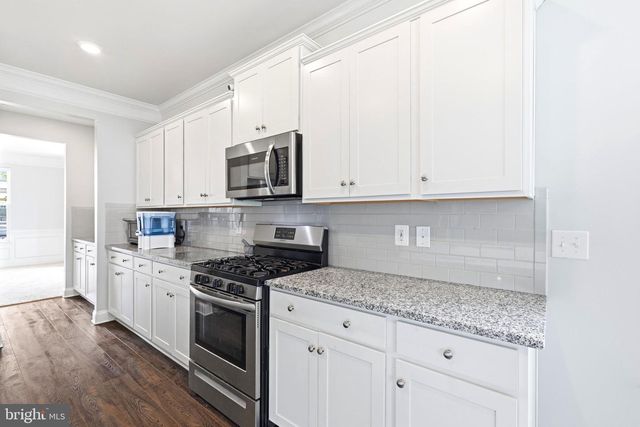 10050 SELKIE LN, Waldorf, MD 20601