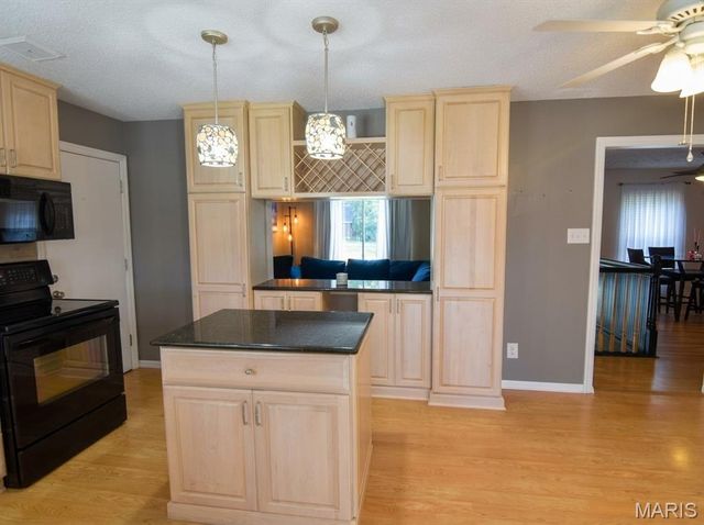 55 Queens Drive, Unincorporated, MO 63034