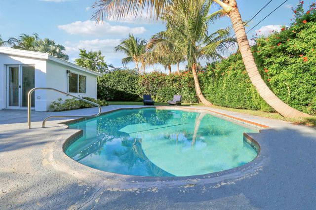 405 Ebbtide Drive Drive, North Palm Beach, FL 33408