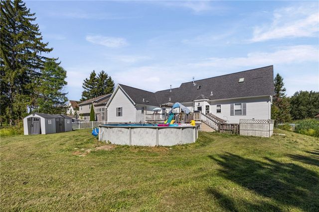 29 Forest Glen Drive, Greece, NY 14612