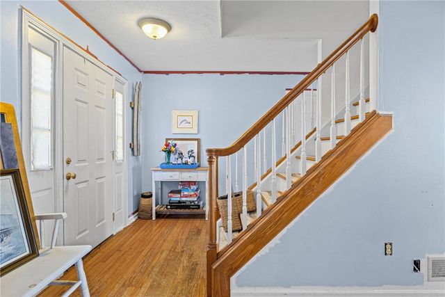29 Forest Glen Drive, Greece, NY 14612