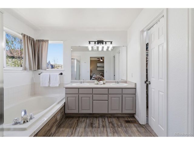 10515 Holyoke Dr, Parker, CO 80134