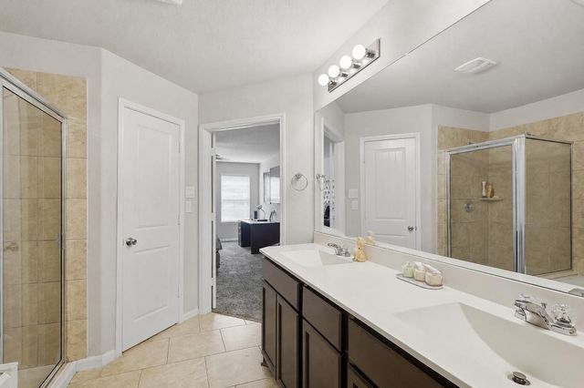 12535 W Hillock Lane, Houston, TX 77047