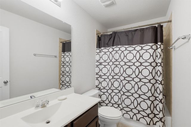 12535 W Hillock Lane, Houston, TX 77047
