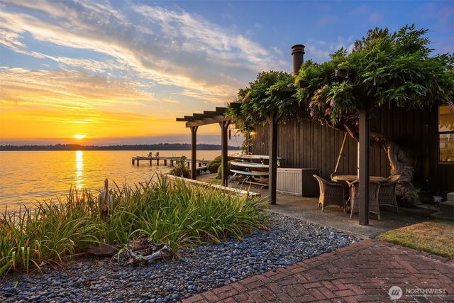 6209 Lake Washington Blvd NE, Kirkland, WA 98033