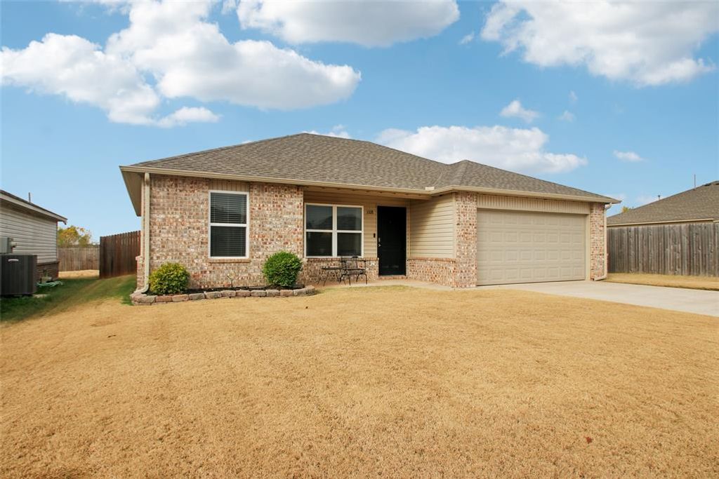 1108 Limestone Drive, Noble, OK 73068