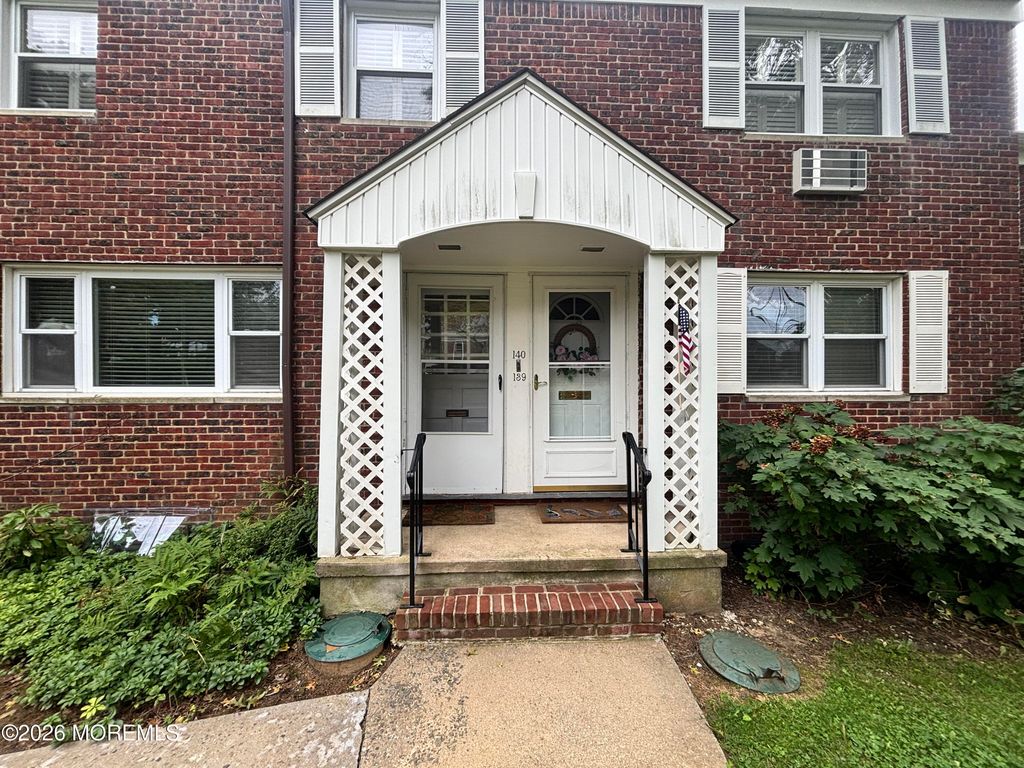 139 Manor Drive, Red Bank, NJ 07701