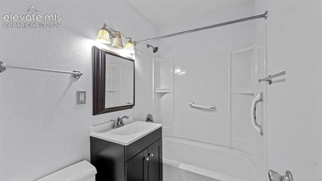 3202 Poinsetta Drive, Colorado Springs, CO 80907