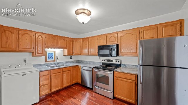 3202 Poinsetta Drive, Colorado Springs, CO 80907