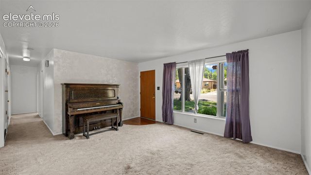 3202 Poinsetta Drive, Colorado Springs, CO 80907