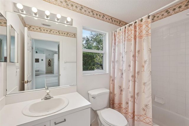 3817 GARDEN LAKES ESTATES DRIVE, Bradenton, FL 34203