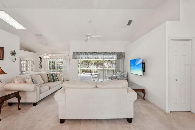 3817 GARDEN LAKES ESTATES DRIVE, Bradenton, FL 34203