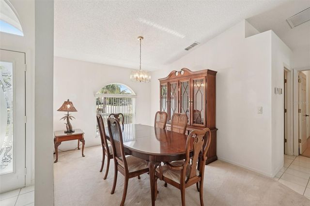 3817 GARDEN LAKES ESTATES DRIVE, Bradenton, FL 34203