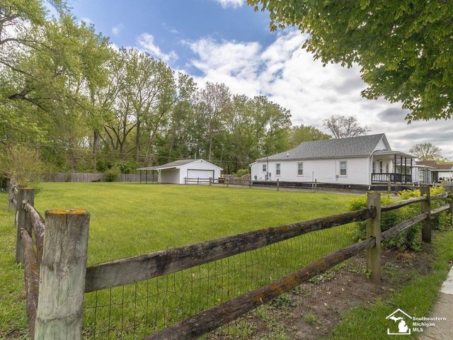 1623 Oak Street, Monroe, MI 48161