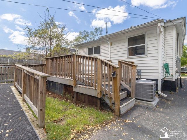 1623 Oak Street, Monroe, MI 48161
