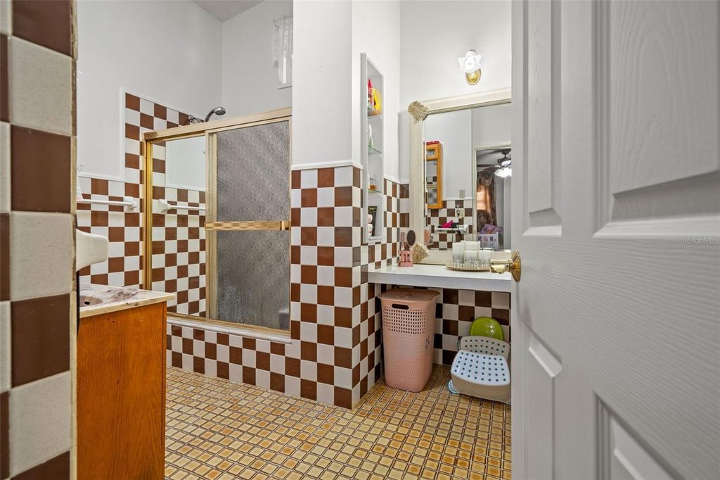 Image 9 of property listing at 18801 ORANGE HILL DRIVE, Hudson, FL 34667