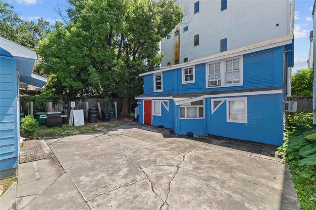 2511 Whitney Street A, Houston, TX 77006
