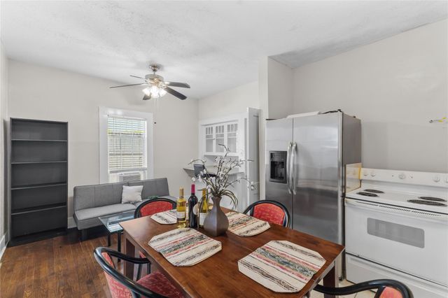 2511 Whitney Street A, Houston, TX 77006