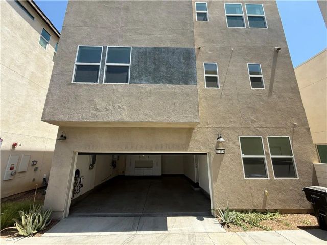 27418 Pioneer Court, Valencia, CA 91381