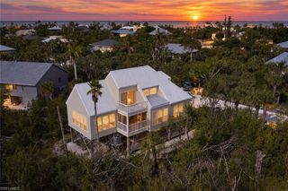 4452 Gulf Pines DR, Sanibel, FL 33957
