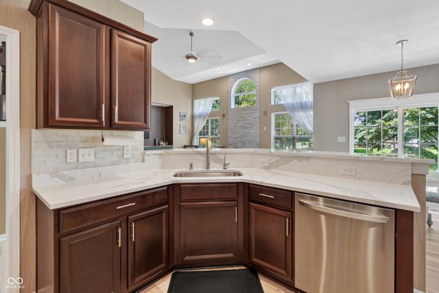 13556 Alston, Fishers, IN 46037