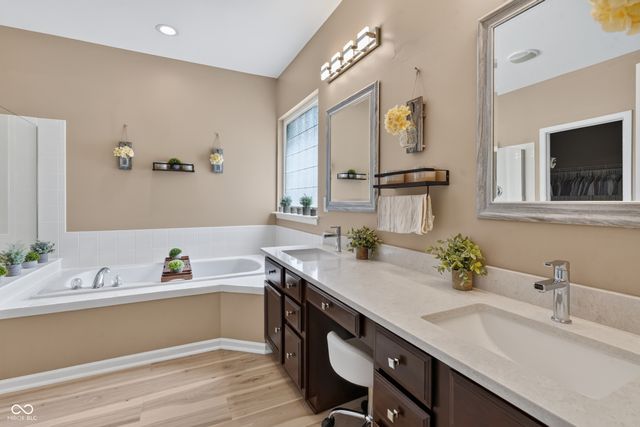 13556 Alston, Fishers, IN 46037